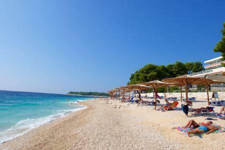 Charming Seaside Apartment Примоштен Экстерьер фото